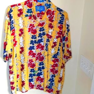 Sunforce 100% Rayon Mens Hawaiian shirt, Size Large